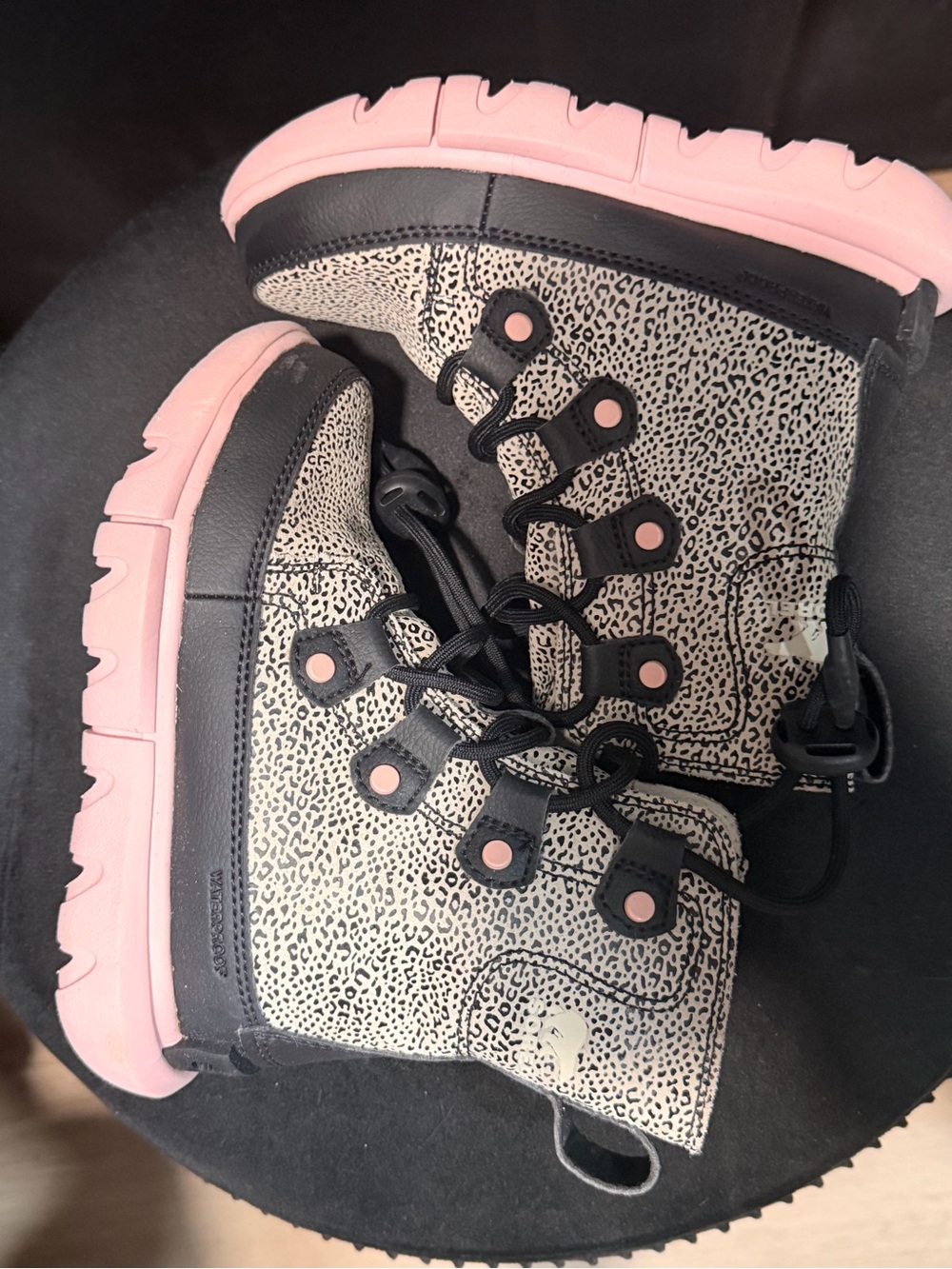 SOREL Kids Printed Black & Pink Lace-Up Explorer Snow Boot - Picture 5 of 8